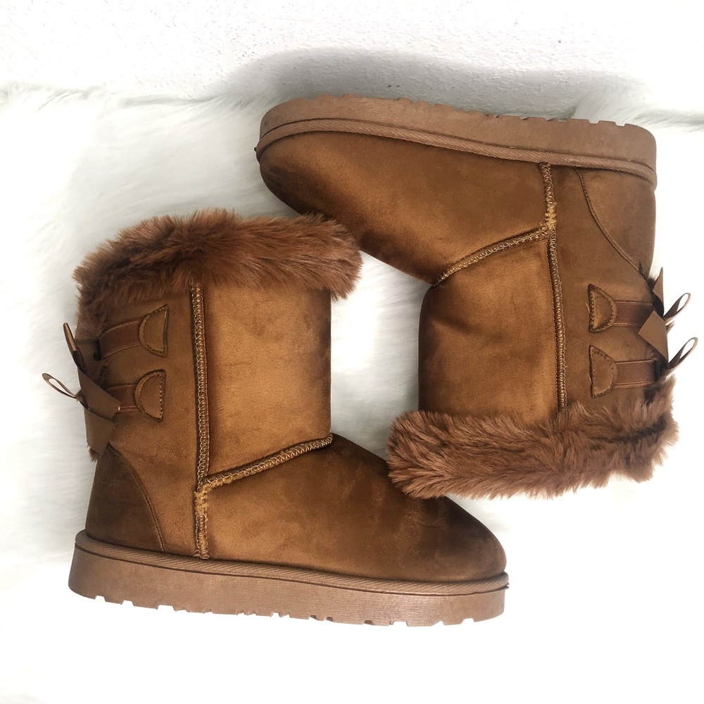 Tan Cozy and Soft Boots - Picture 2 of 4